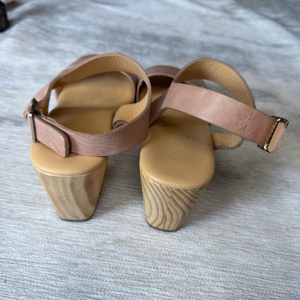 Nisolo All-Day Open Toe Clog in Desert Rose - Picture 4 of 9